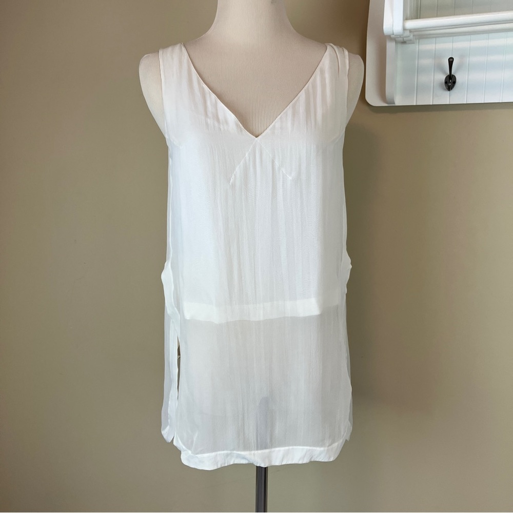 ROBERT RODRIGUEZ Cream White 100% Silk V-Neck Sleeveless Blouse Top